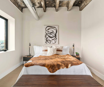 The Art of Layering: Throw Blankets That Transform Any Room Instantly